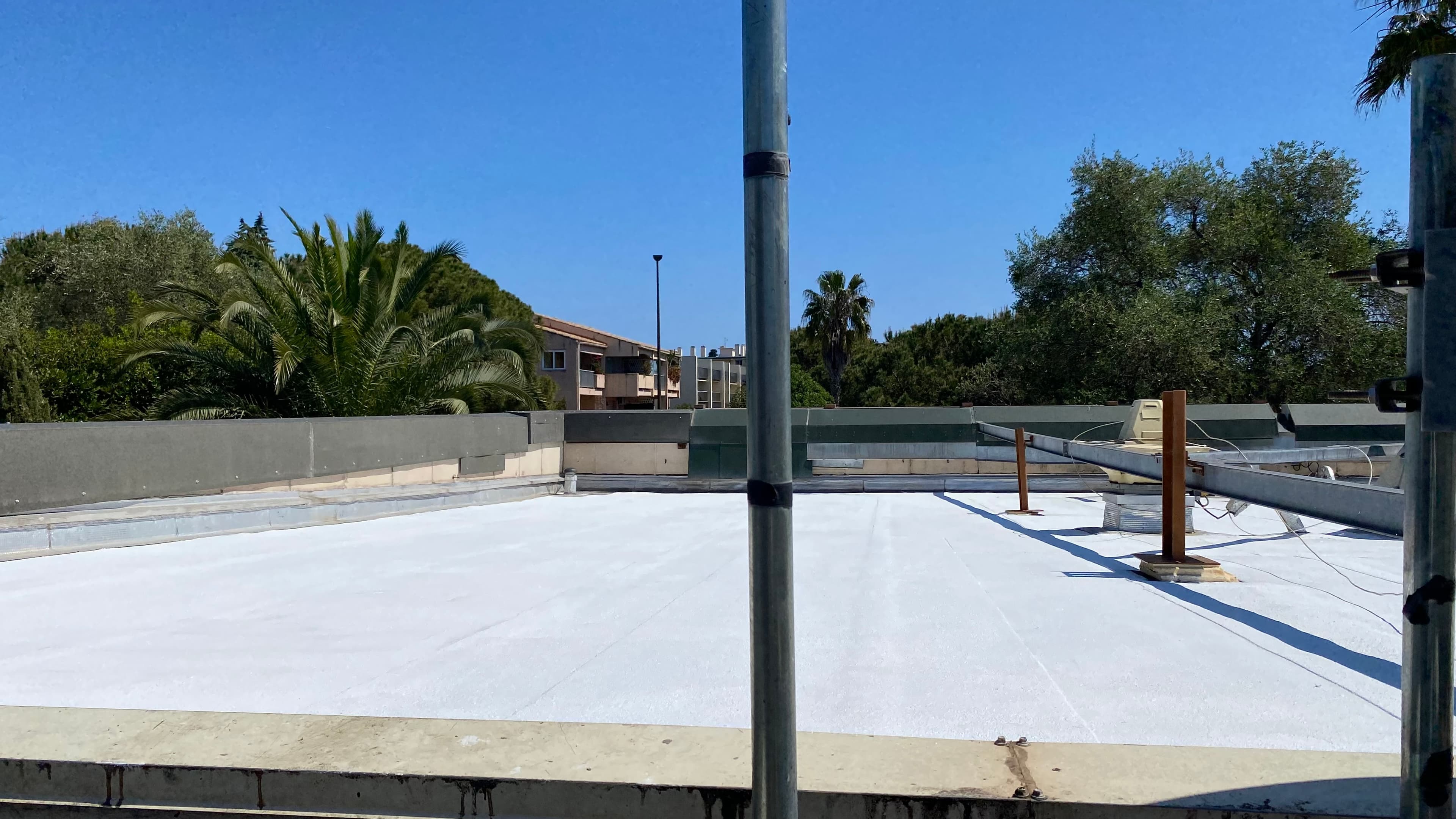Toiture McDonald's avant Cool Roof 2